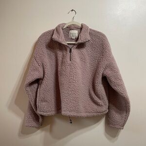 American Eagle Cropped Sherpa Quarter-Zip Pullover in Light Mauve Pink